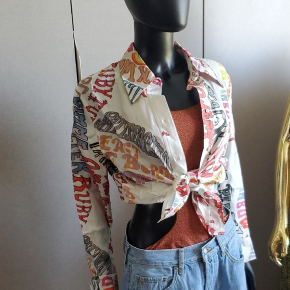 NWT Stoned Immaculate Rolling Stones 100% Silk Song Titles Blouse